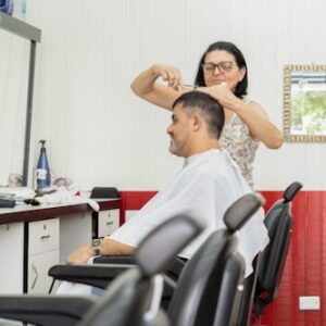 Hair Cutting Capes for Barbers